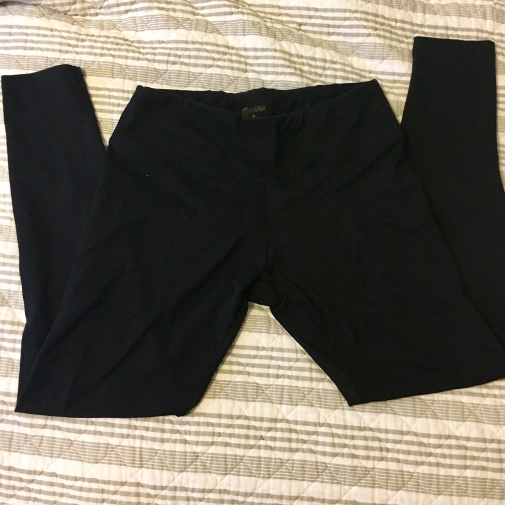Balance Black Leggings